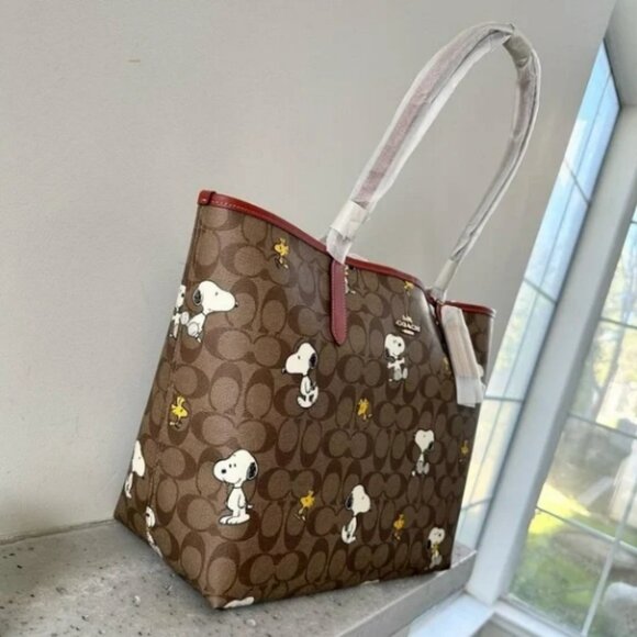 New Coach X Peanuts City Tote In With Snoopy Woodstock - Picture 2 of 5